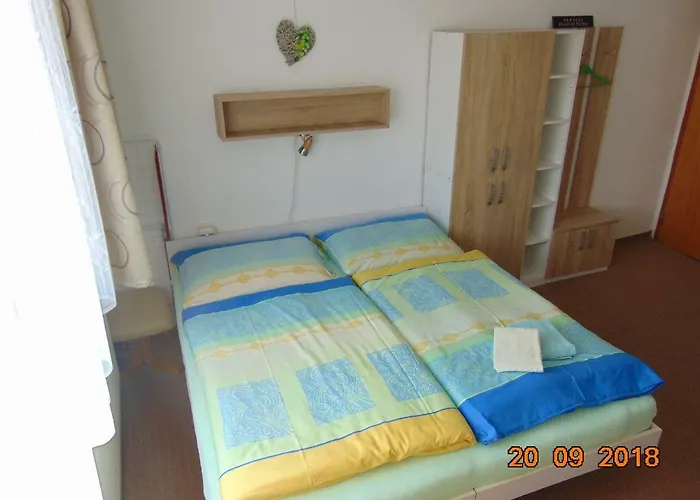 民宿 Privat Alfa *